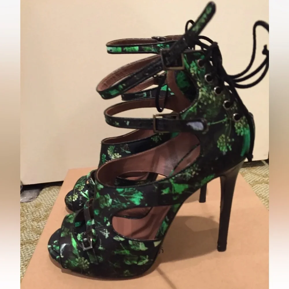 Tabitha Simmons Bailey Floral Printed Satin Sandals Green Ivy Print Black Box - Picture 5 of 8
